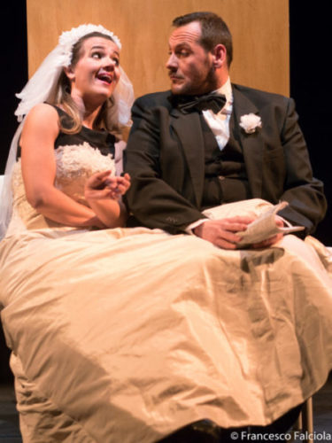 Coppia aperta quasi spalancata